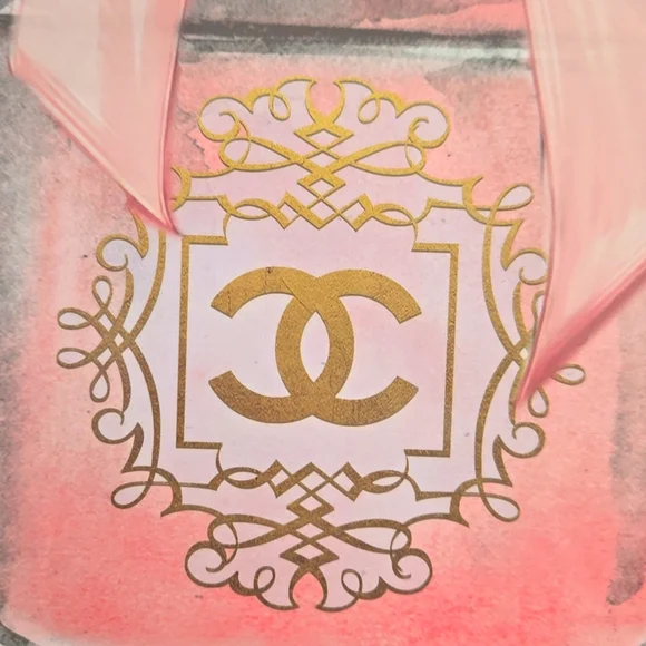 🎀NWT Chanel Art Decor - Picture 3 of 7
